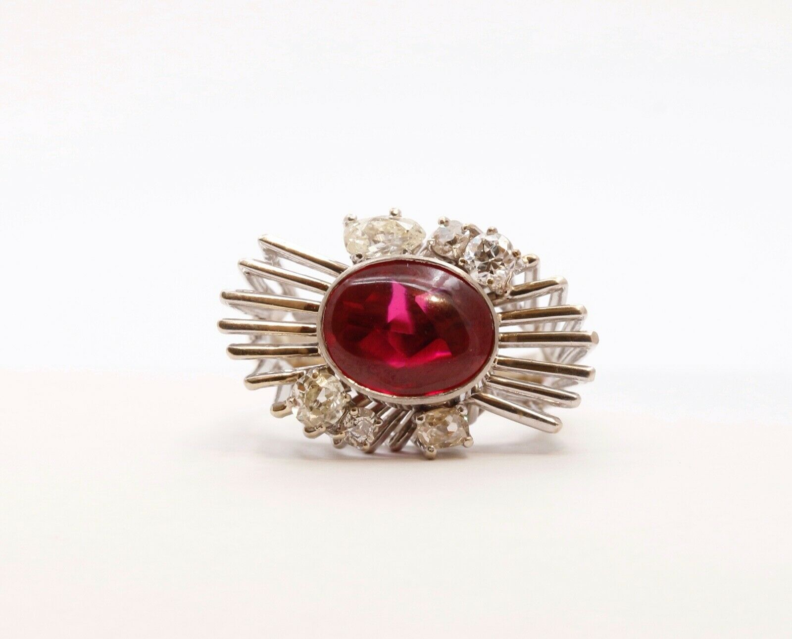 Beautiful Modernist Ladies Ruby Diamonds 14K White Gold Ring