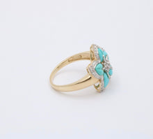 Load image into Gallery viewer, Vintage 18K Yellow Gold Turquoise &amp; Diamond Flower RIng , Cocktail Ring
