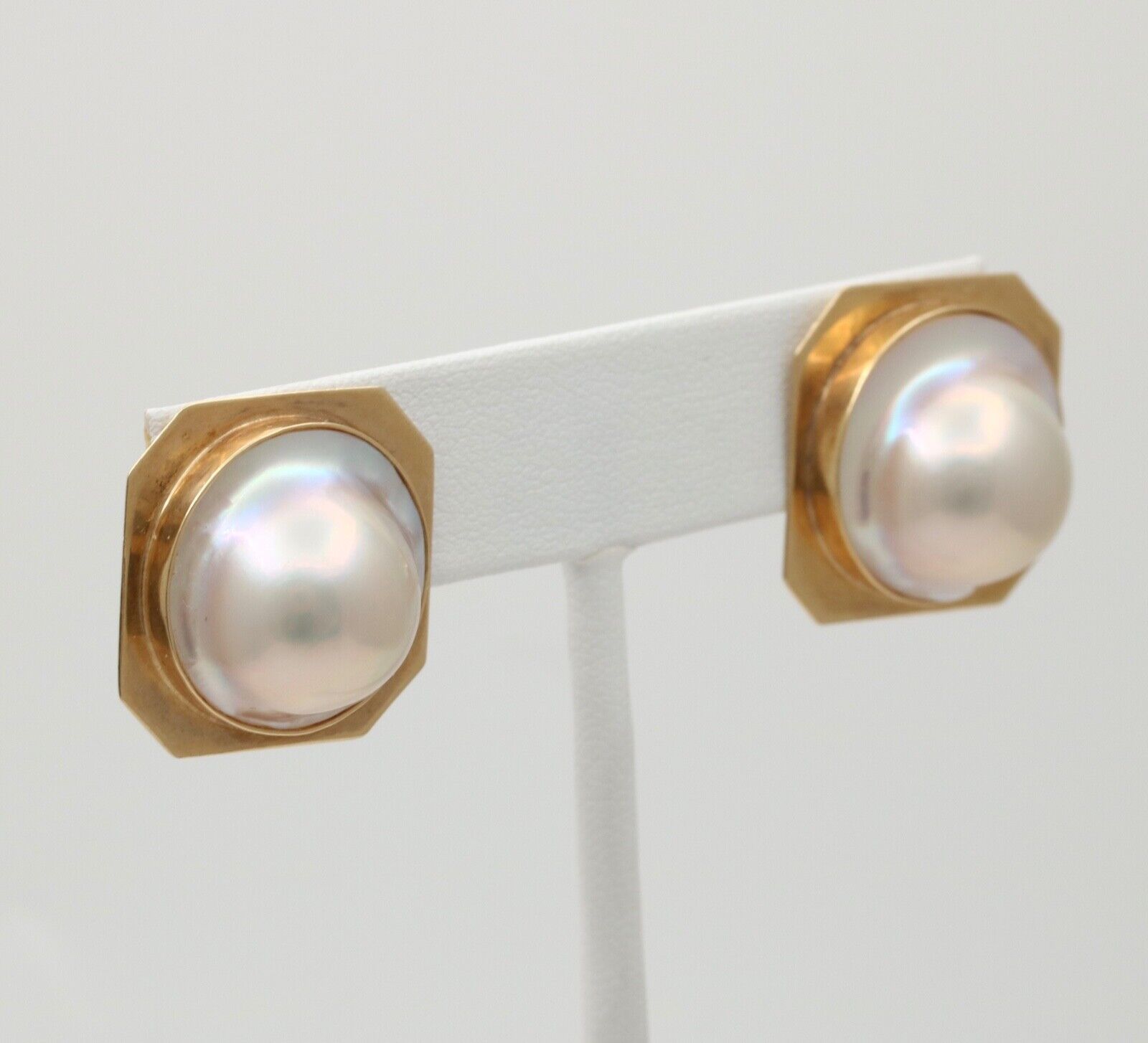 Vintage 14K Gold Large 25mm Mabe Pearl Clip On Earrings