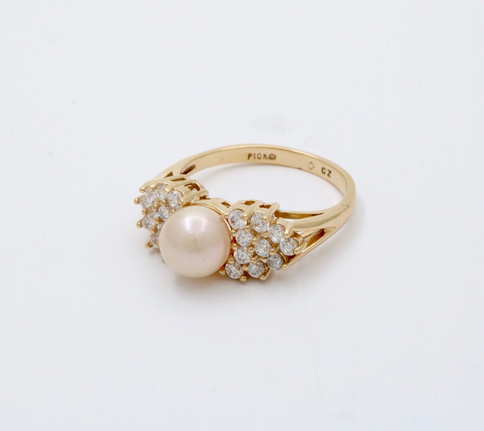Vintage 10K Gold Pearl Cocktail Ring.