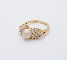 Load image into Gallery viewer, Vintage 10K Gold Pearl Cocktail Ring.
