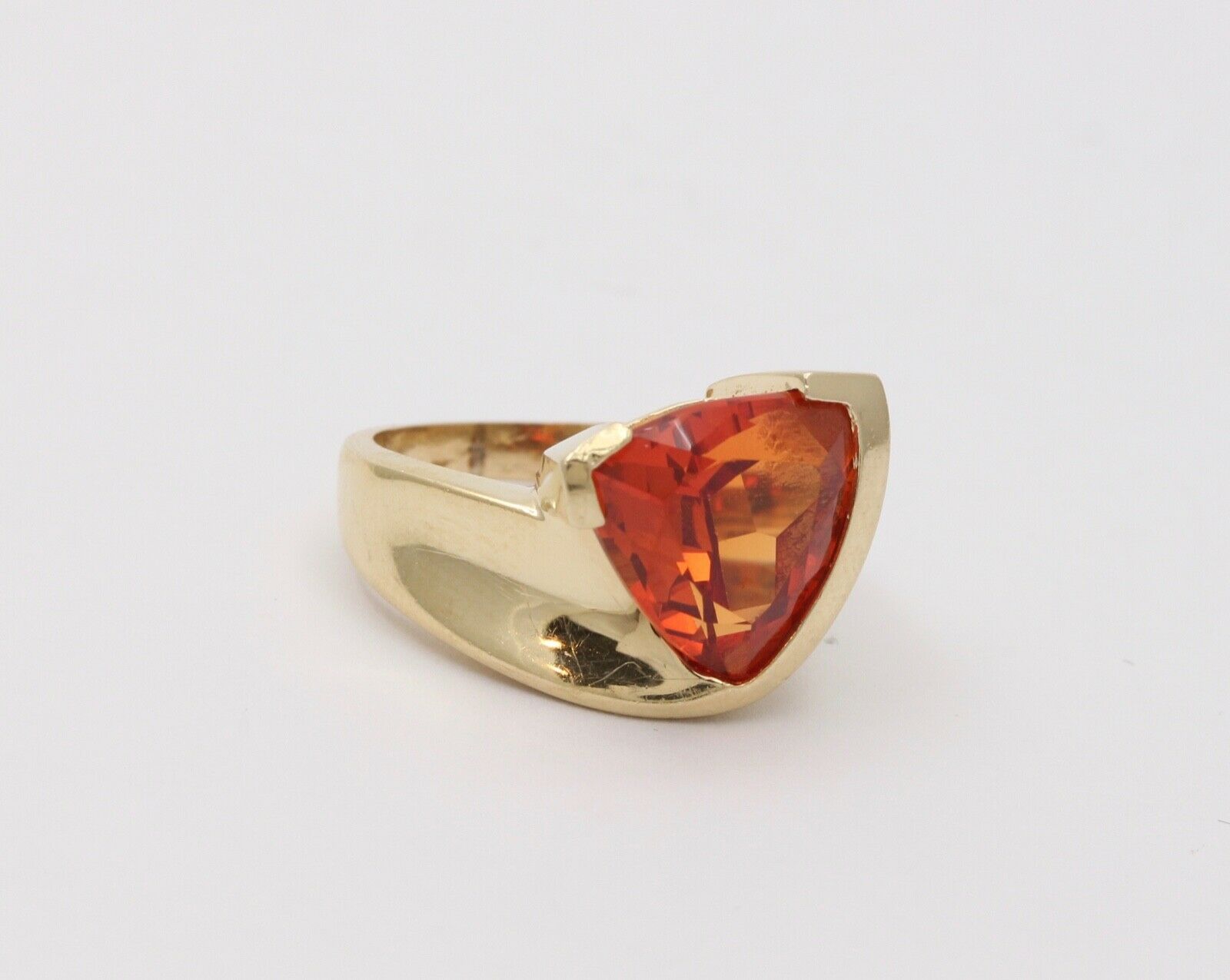 Vintage Trillion Cut Spessartine Garnet 14K Yellow Gold Ring