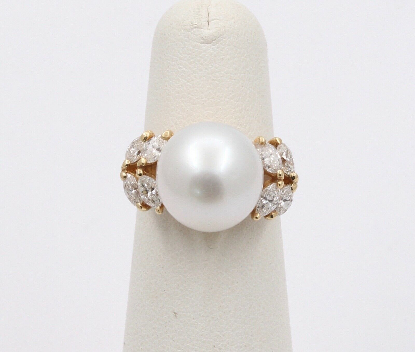 Vintage South Sea Pearl Diamonds 14K Yellow Gold Cocktail Ring