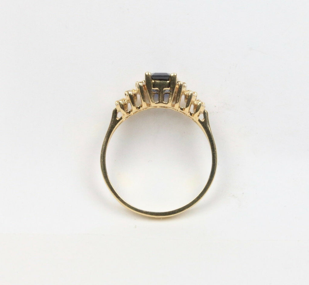 Vintage Sapphire and Diamond 14K Yellow Gold Ladies Ring