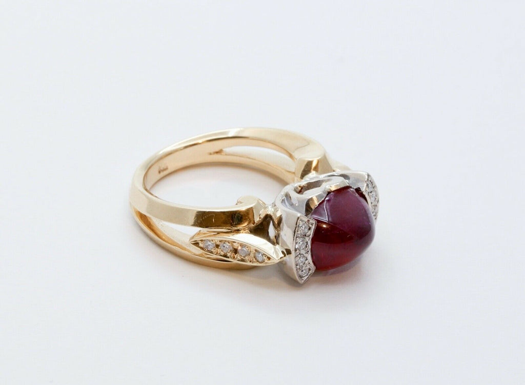 Beautiful Ladies Cabochon Ruby Diamonds Yellow White Gold Ring