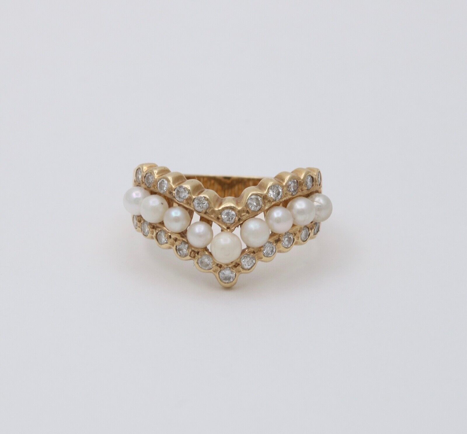 Vintage V Shape 14K Yellow Gold Pearl & Diamond Ring