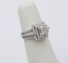 Load image into Gallery viewer, Classic 14K Gold Diamond Engagement Ring. Ring Band
