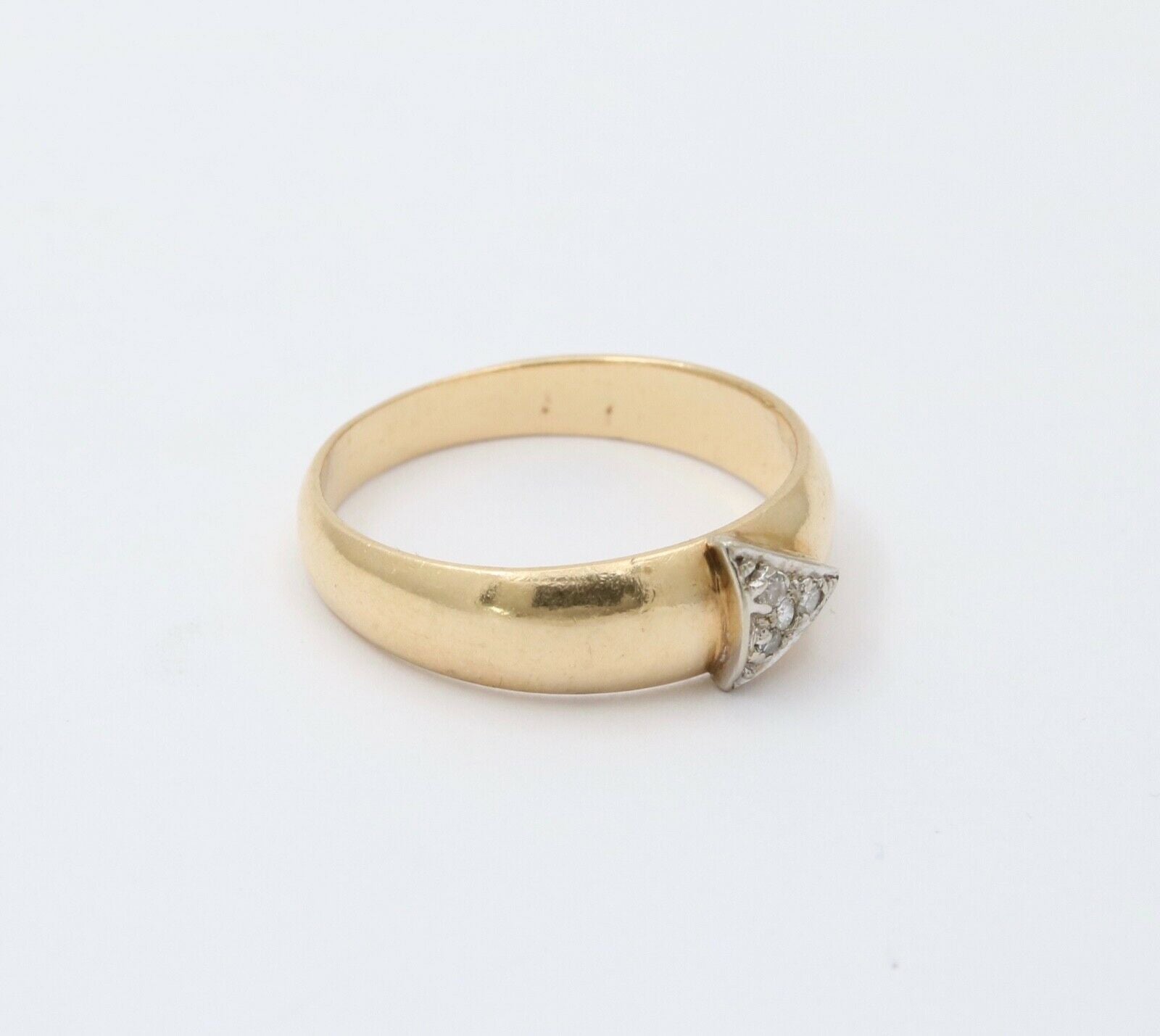 Vintage Geometric Triangle Diamonds 14K Yellow Gold Ring