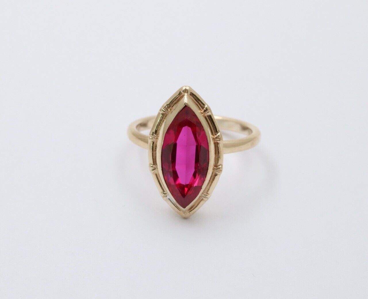 Vintage Art Deco Style 10K Yellow Gold Navette Ring