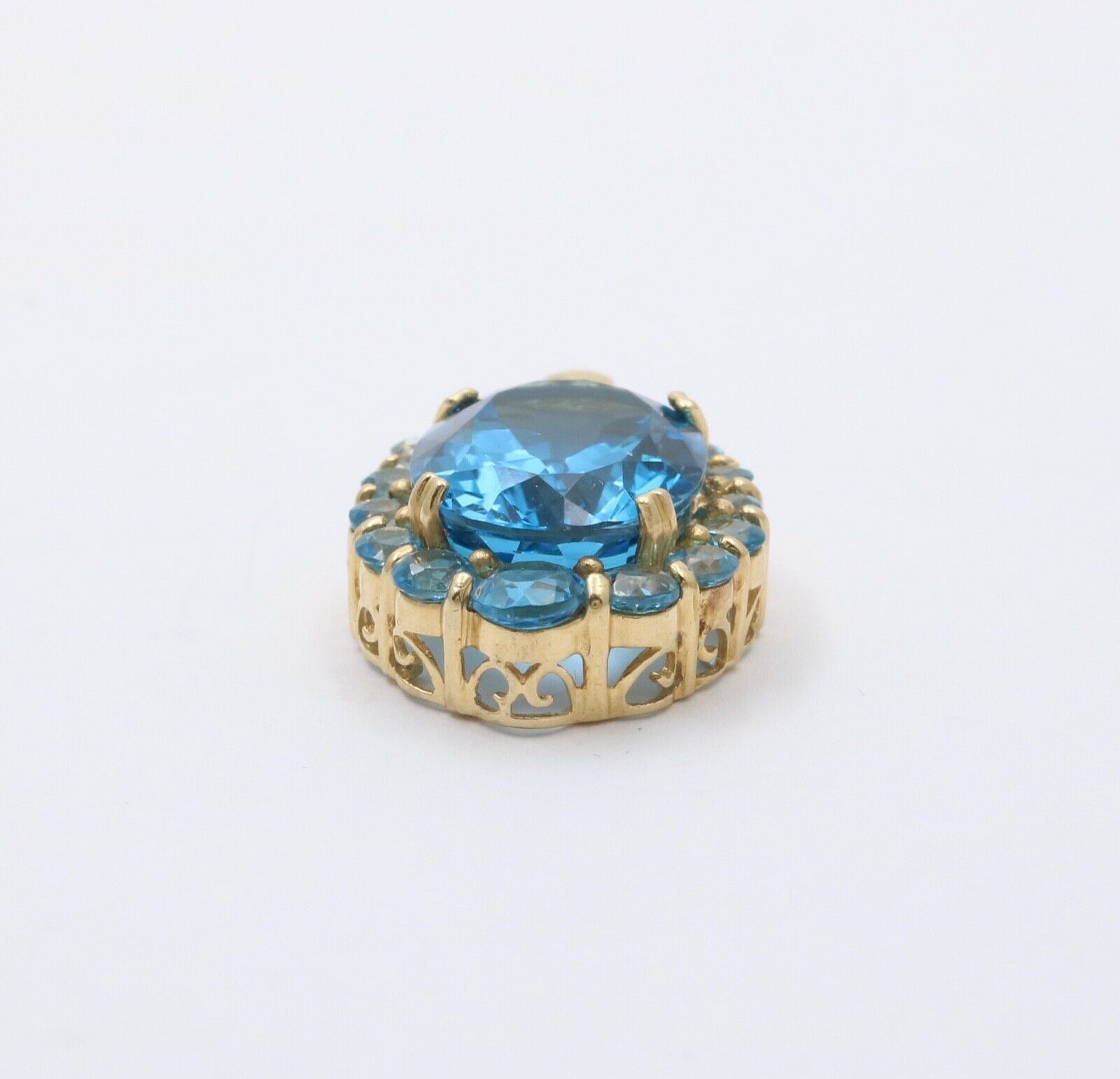Vintage London Blue Topaz 14K Yellow Gold Pendant