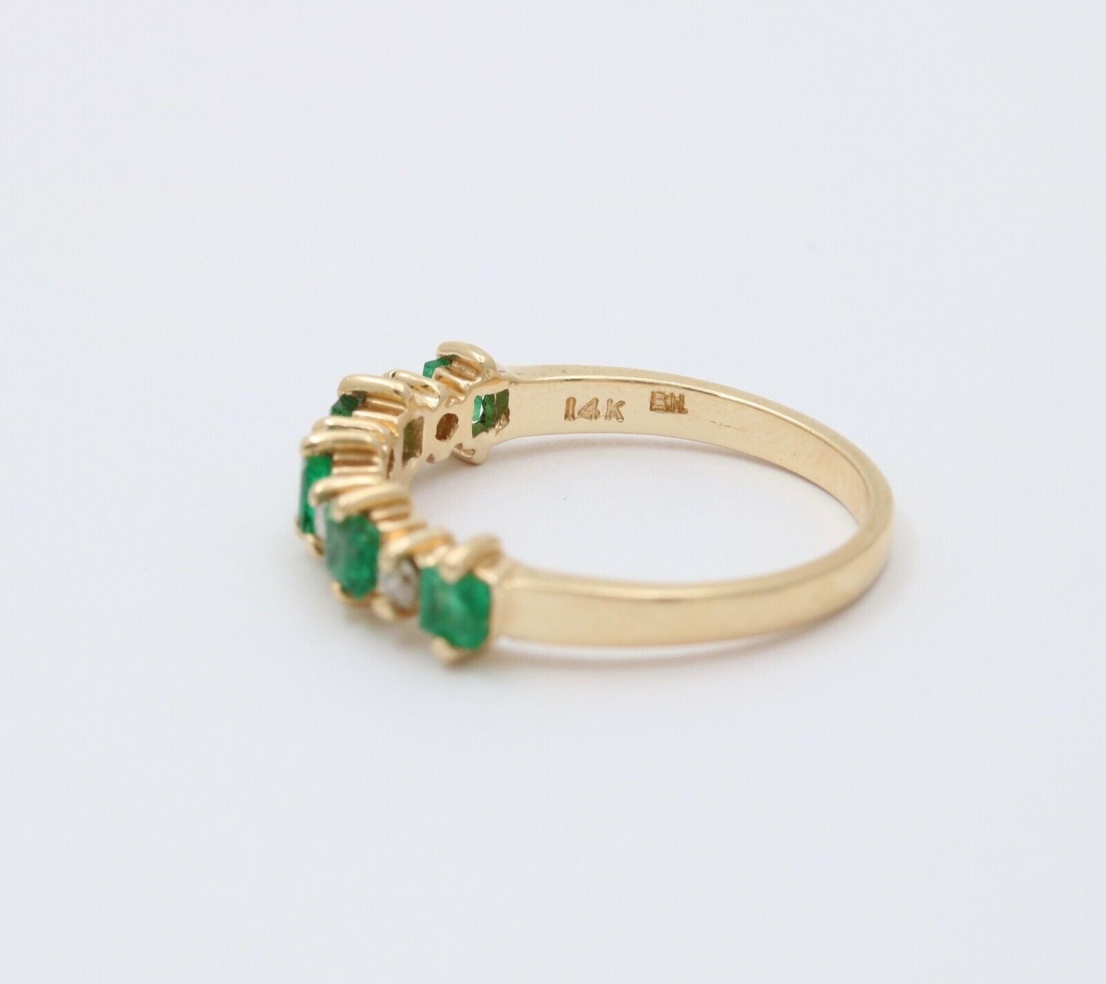 Vintage Emerald Diamonds 14K Yellow Gold Ring Band