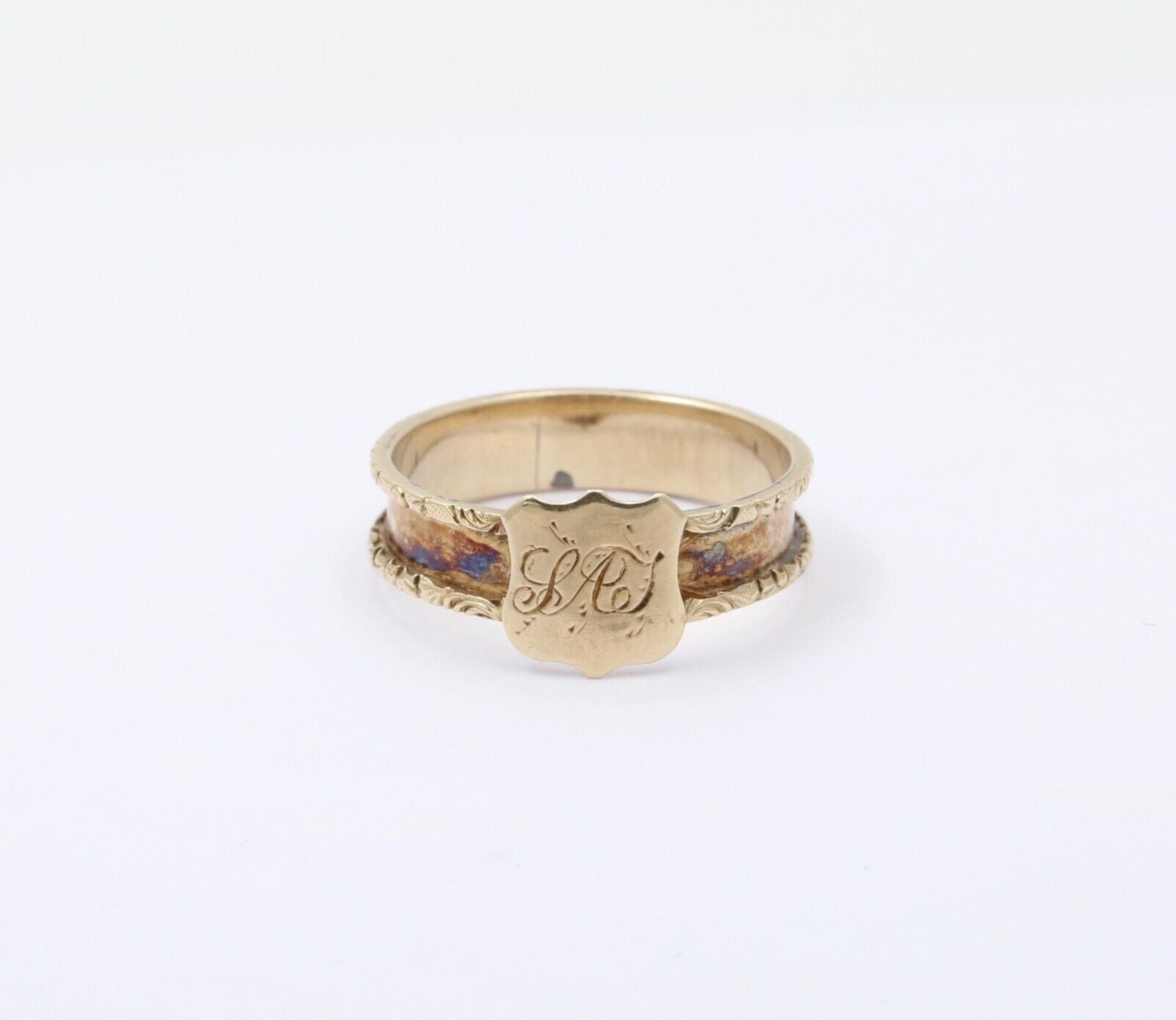 Antique Georgian 14K yellow Gold Ring Band.