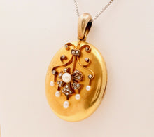 Load image into Gallery viewer, Victorian 18K Yellow Gold Diamonds Pearls Pendant Locket
