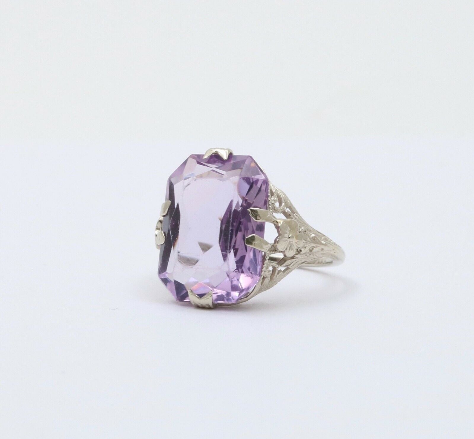 Art Deco Rose De France Amethyst 14K White Gold Ring