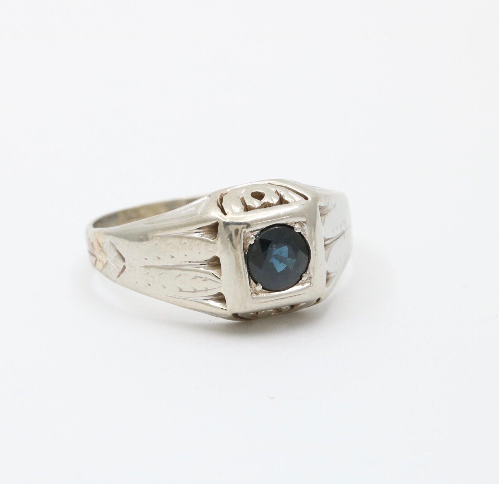 Art Deco Sapphire 14K White Gold Unisex Ring Band