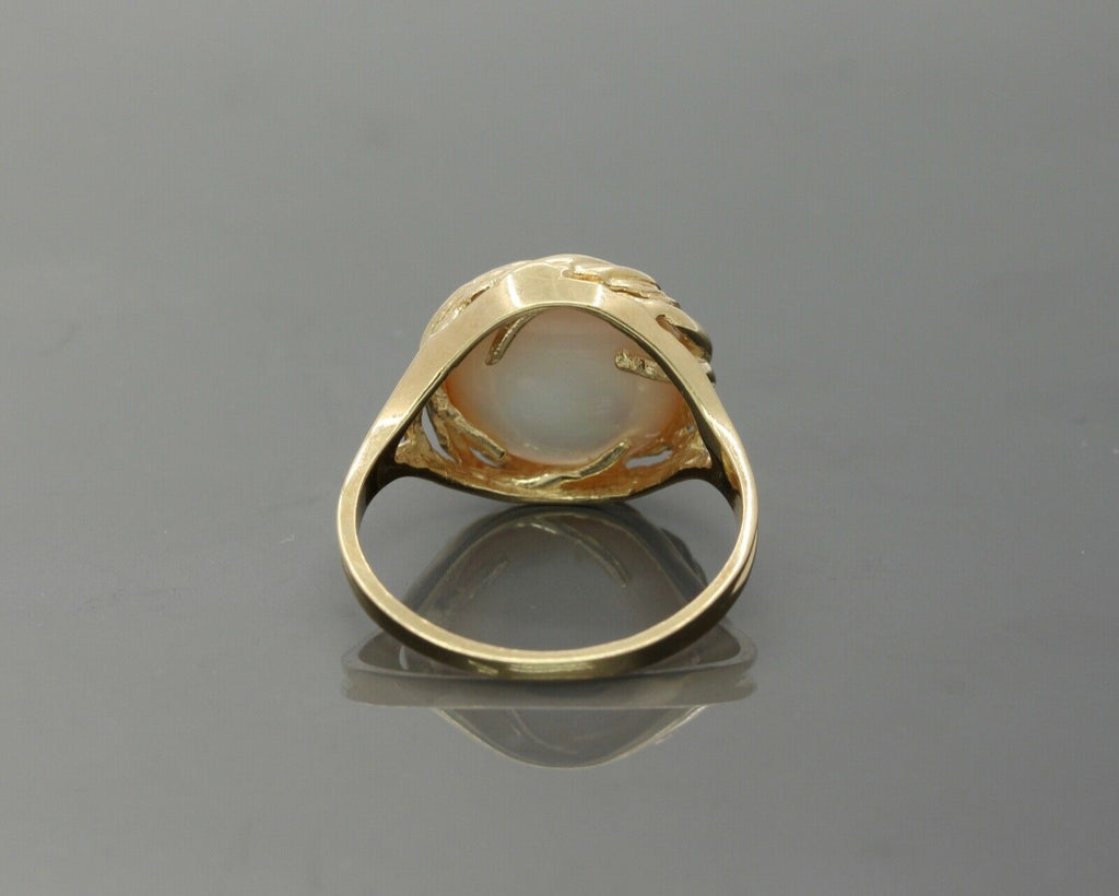 Vintage Ladies Mabe Pearl 10K Yellow Gold Ring