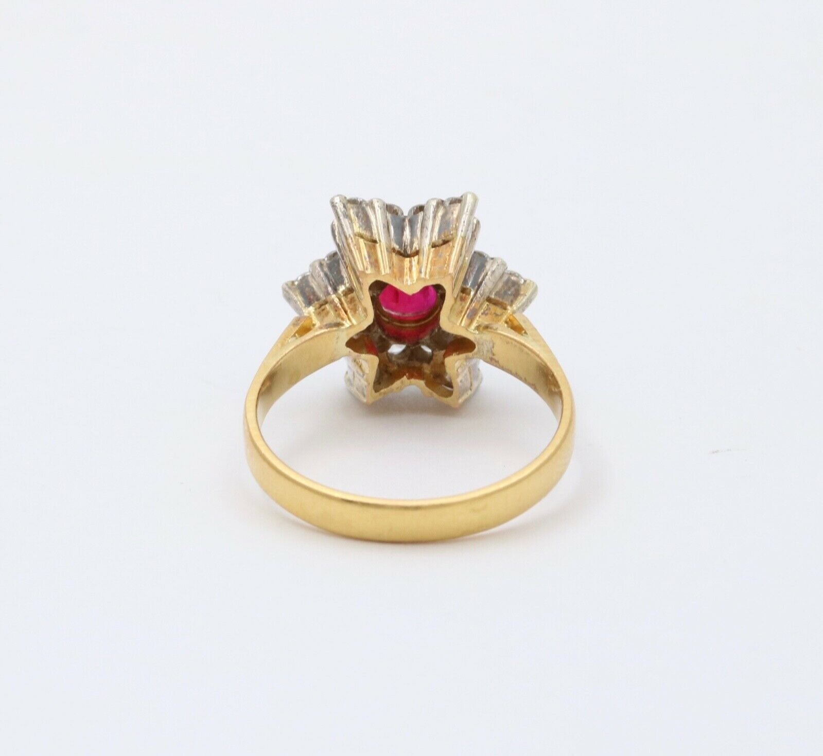 Vintage 18K Yellow Gold & Sterling Silver 1.9 carats Ruby and Diamond Star Ring,