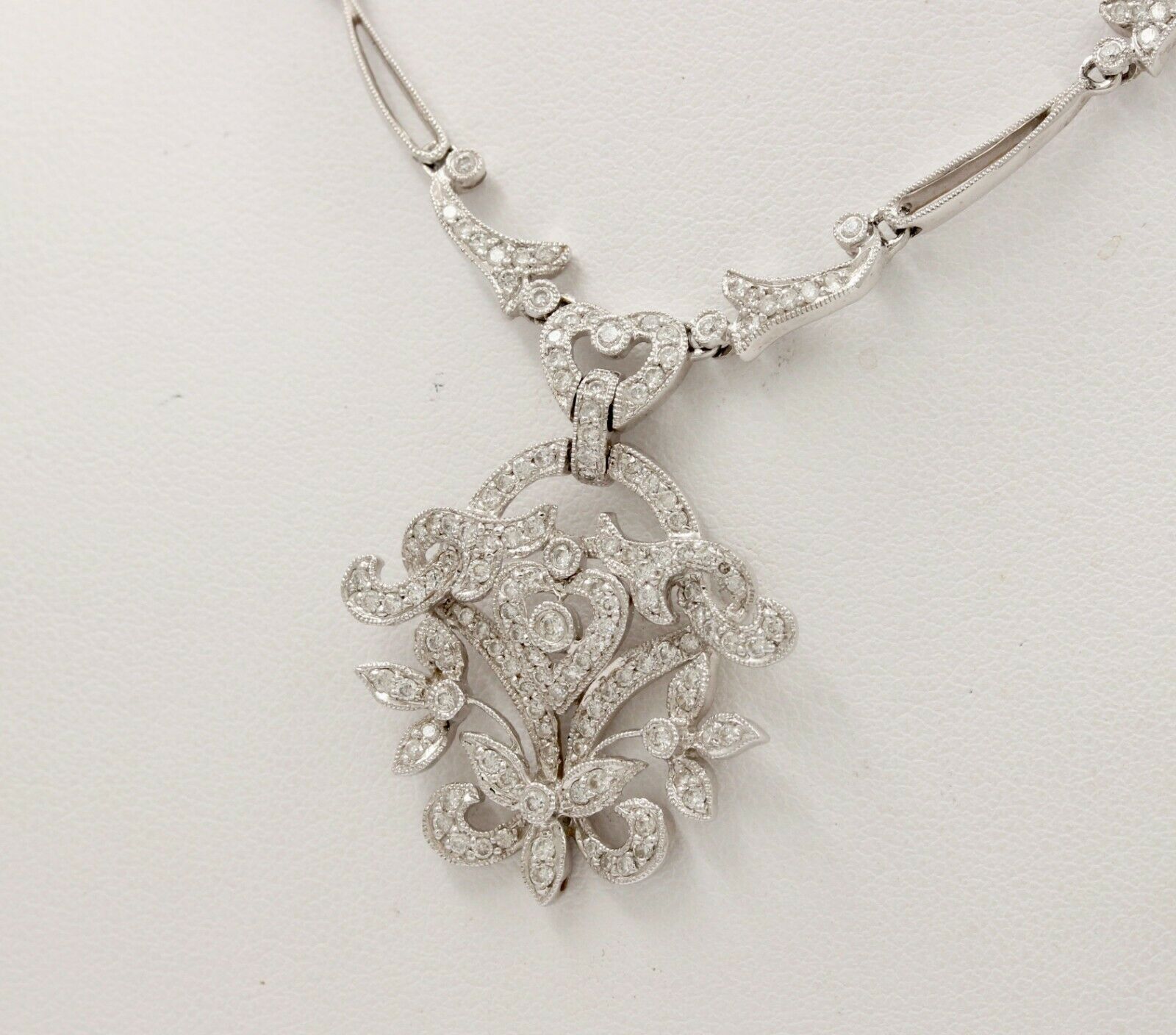 Elegant Art Deco Style 18K White Gold Diamond Pendent