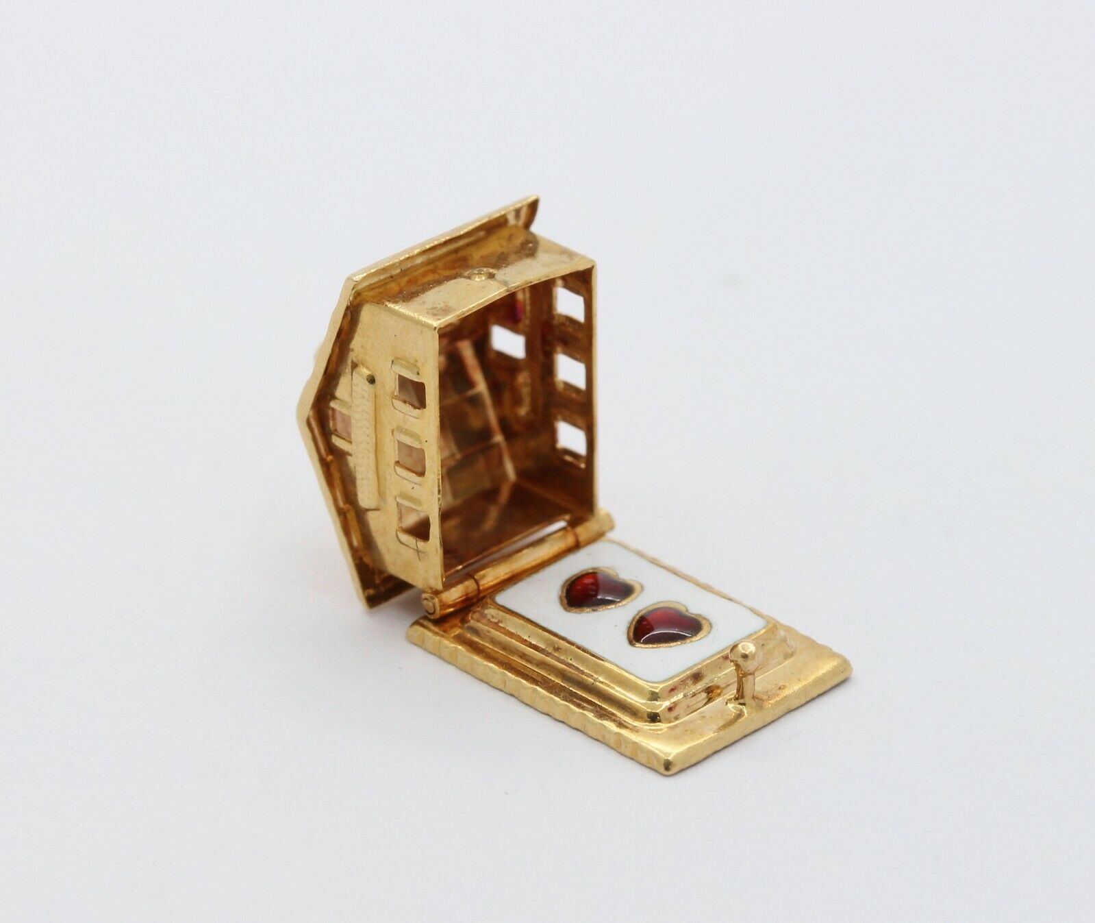 Vintage 14K Yellow Gold Opening House Pendant