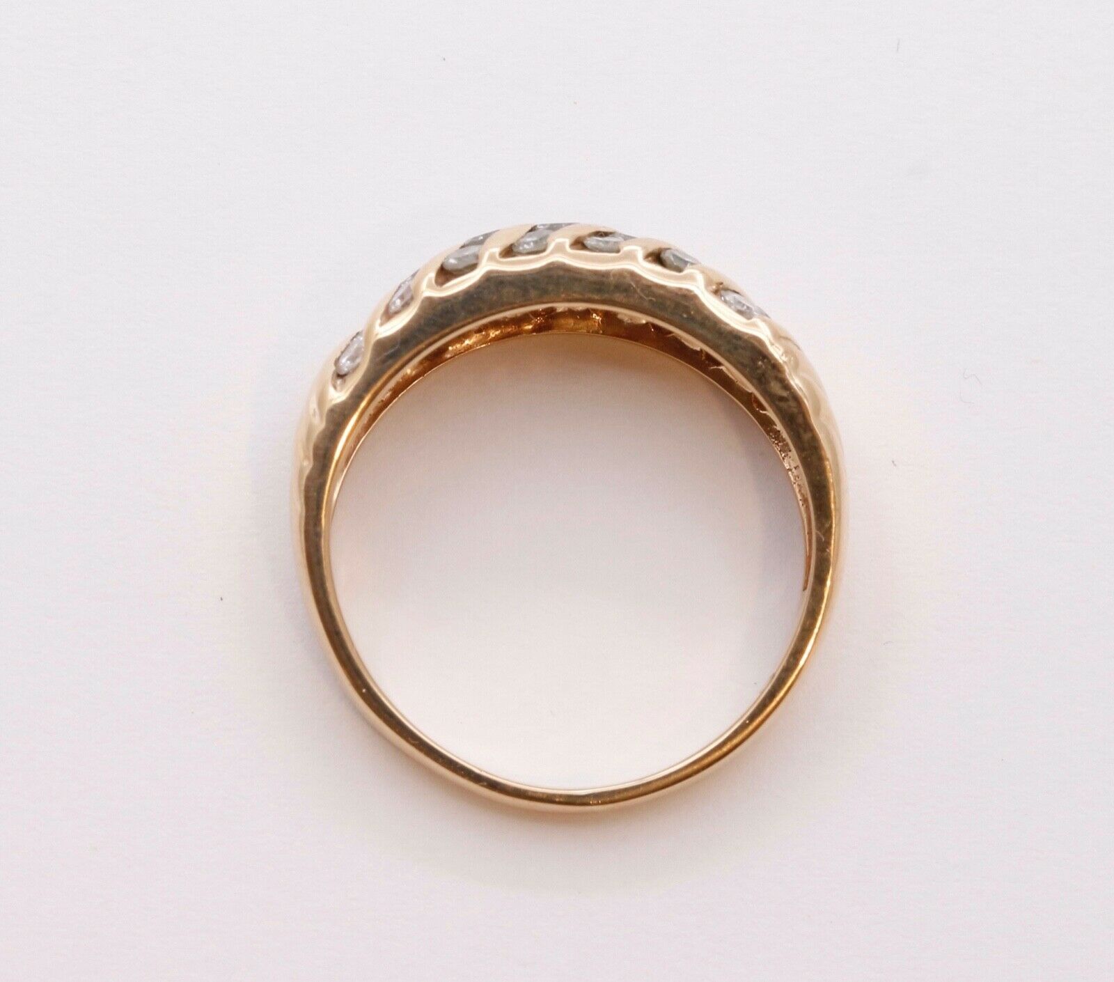 Vintage Ladies Diamonds 14K Yellow Gold Wedding Band Ring