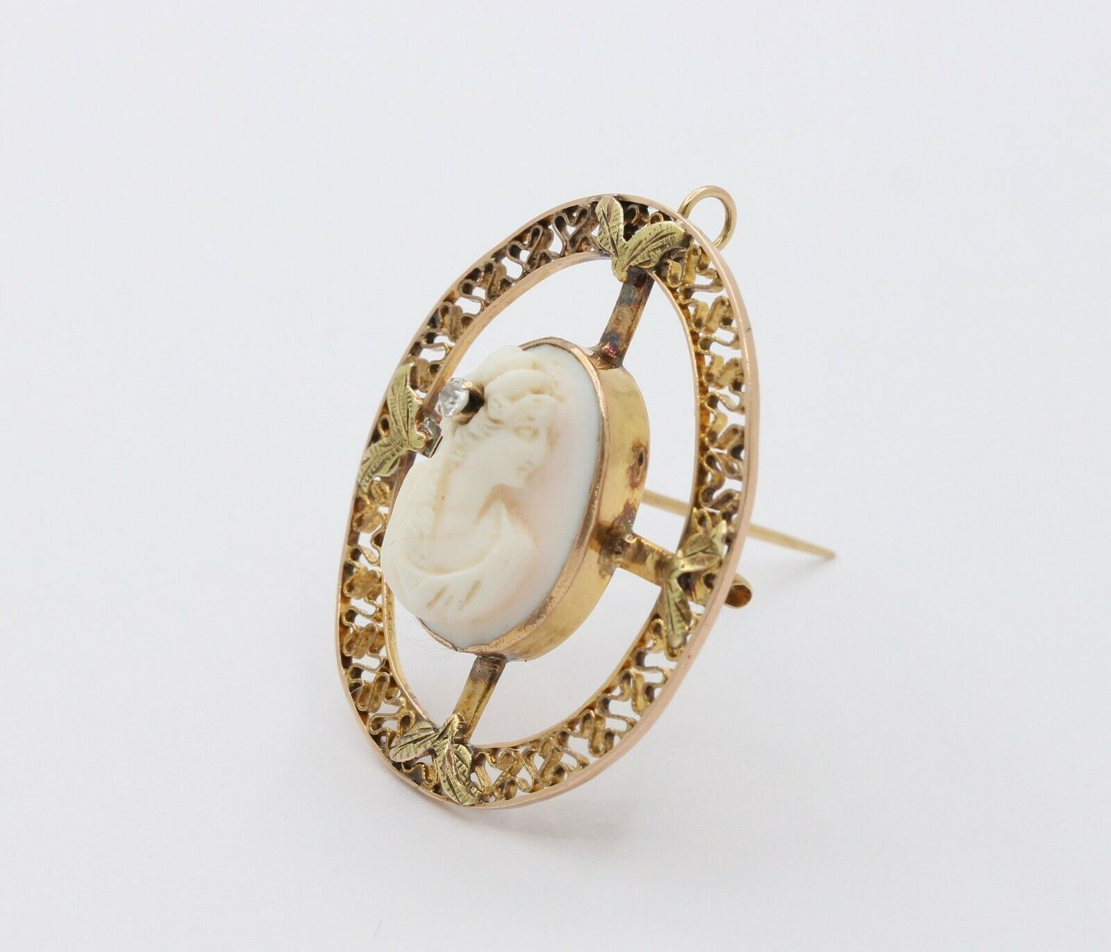 Vintage 14K Yellow Gold Cameo Pedant Brooch