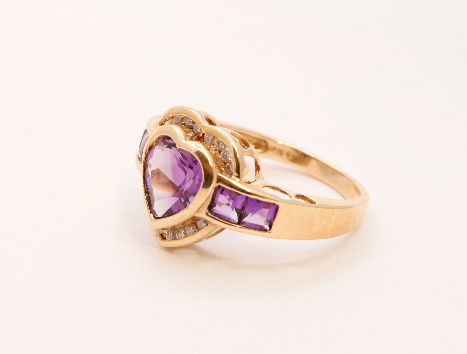 Heart Amethyst Diamonds 14K Yellow Gold Ring