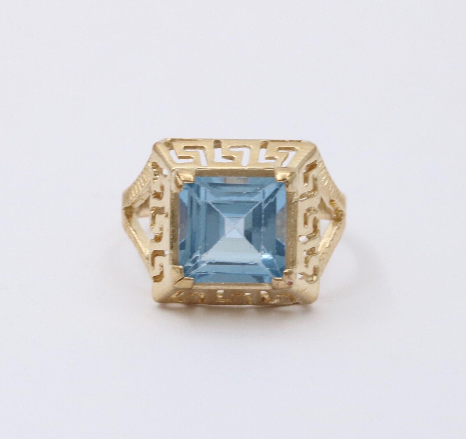 Vintage 10K Yellow Gold Greek Key Solitaire Ring