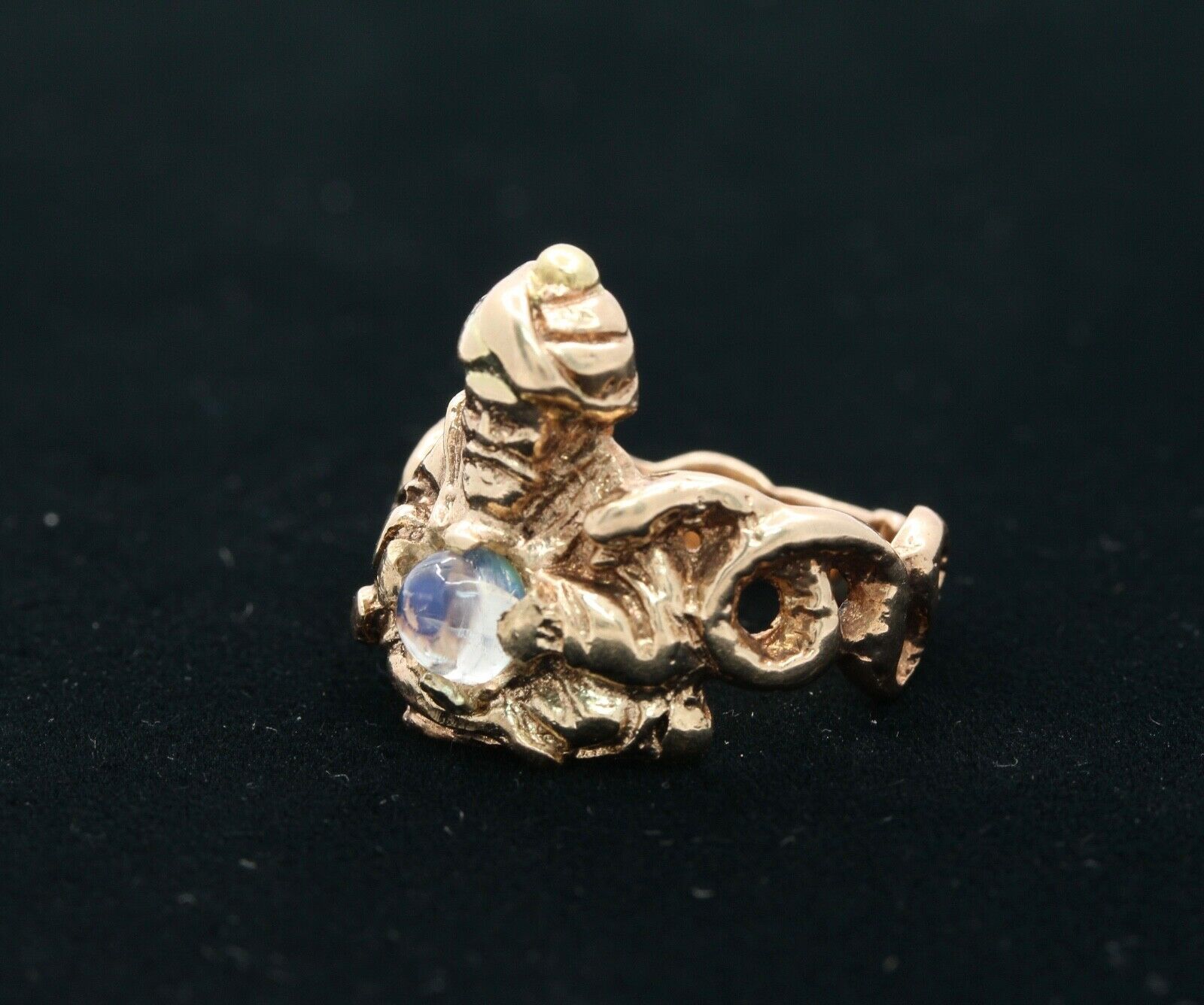 Cool Vintage Fortune Teller Clairvoyant Moonstone 14K Yellow Gold Ring