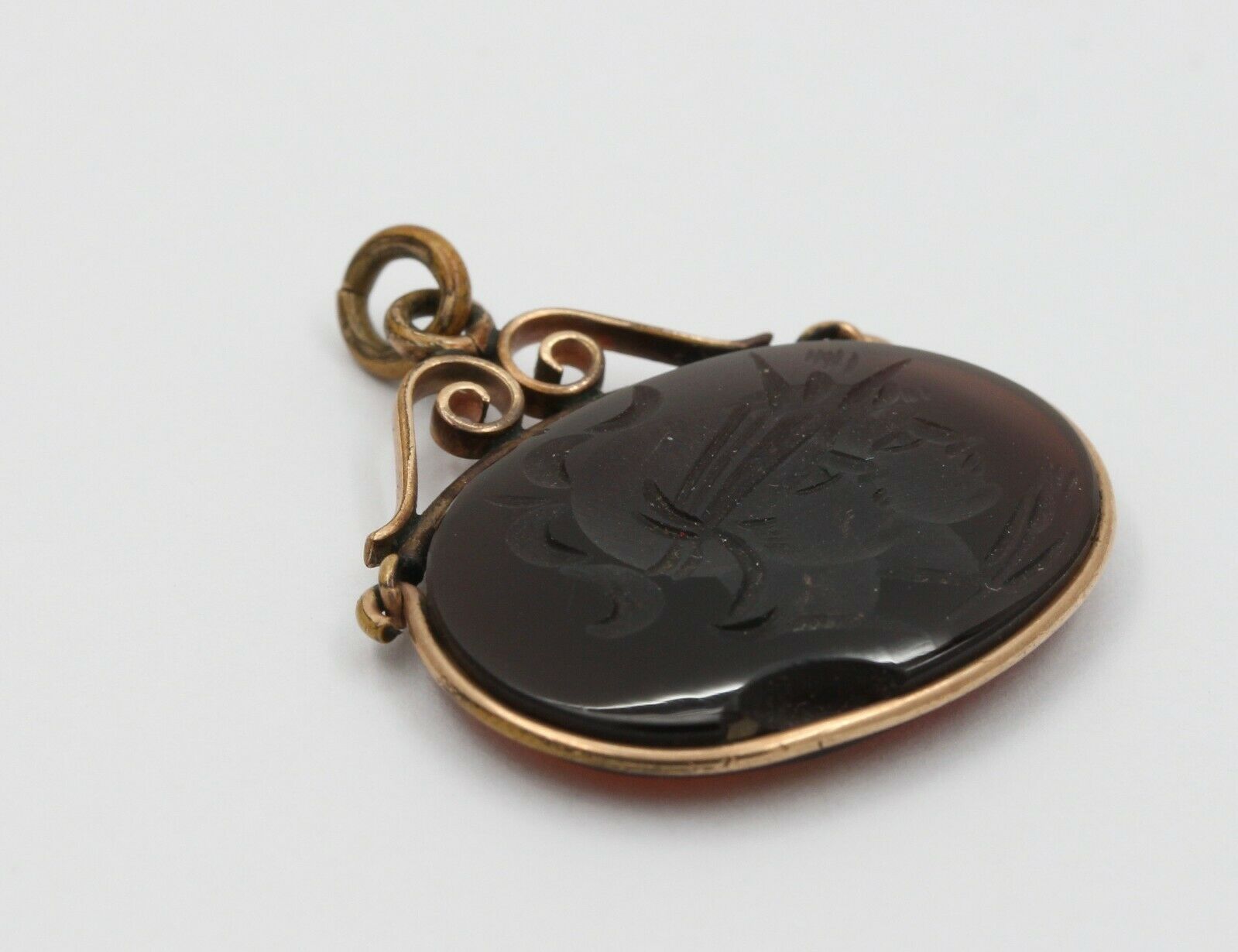 Vintage Gold Filled Intaglio Agate Pendent