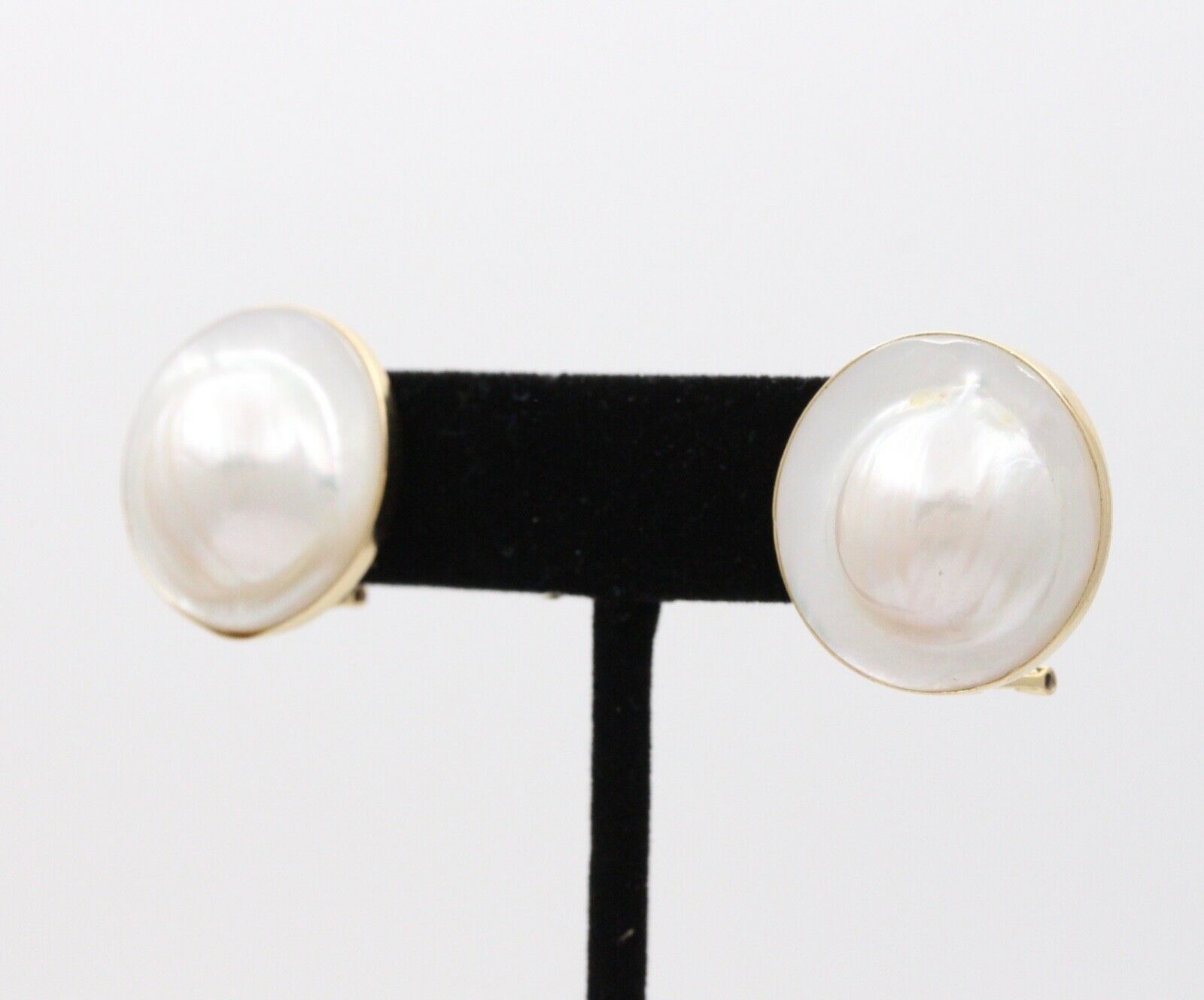 Vintage Mabe Pearl 14K Yellow Gold Earrings