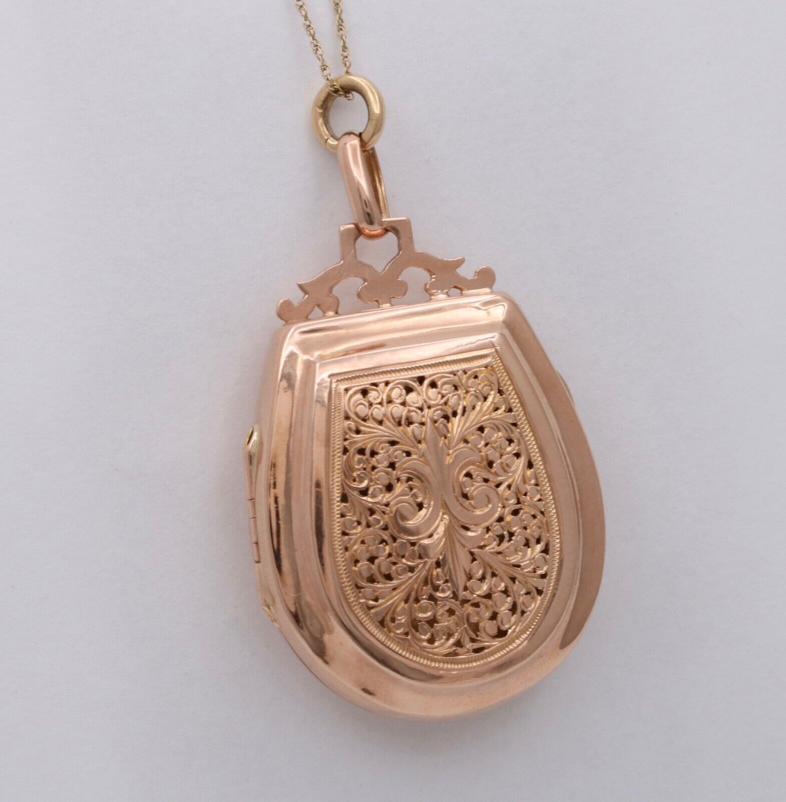 Vintage 18K Rose Gold Heavy Chased fleur de lis Locket Pendant