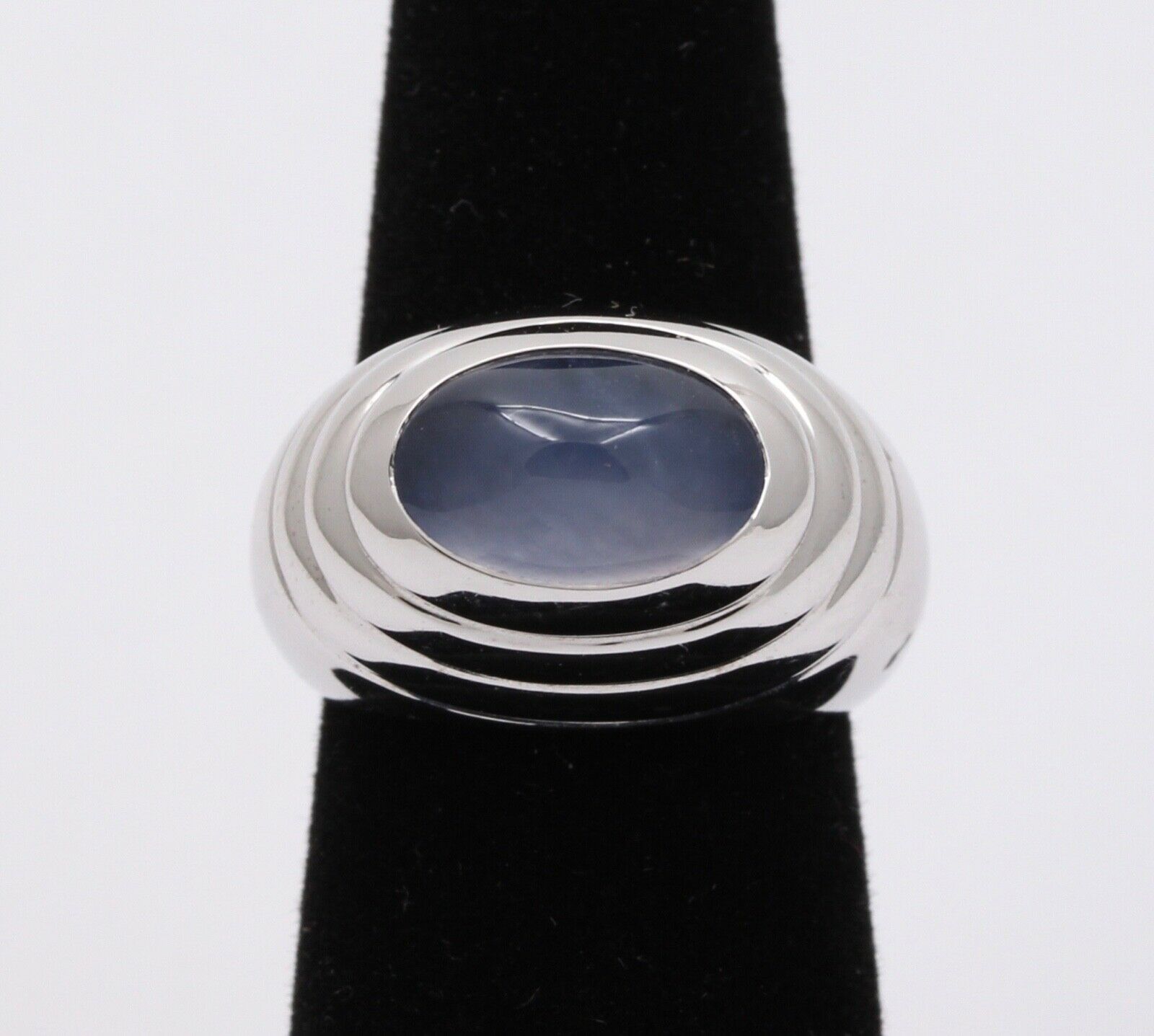 Boucheron Blue Chalcedony 18K White Gold Vintage Ring