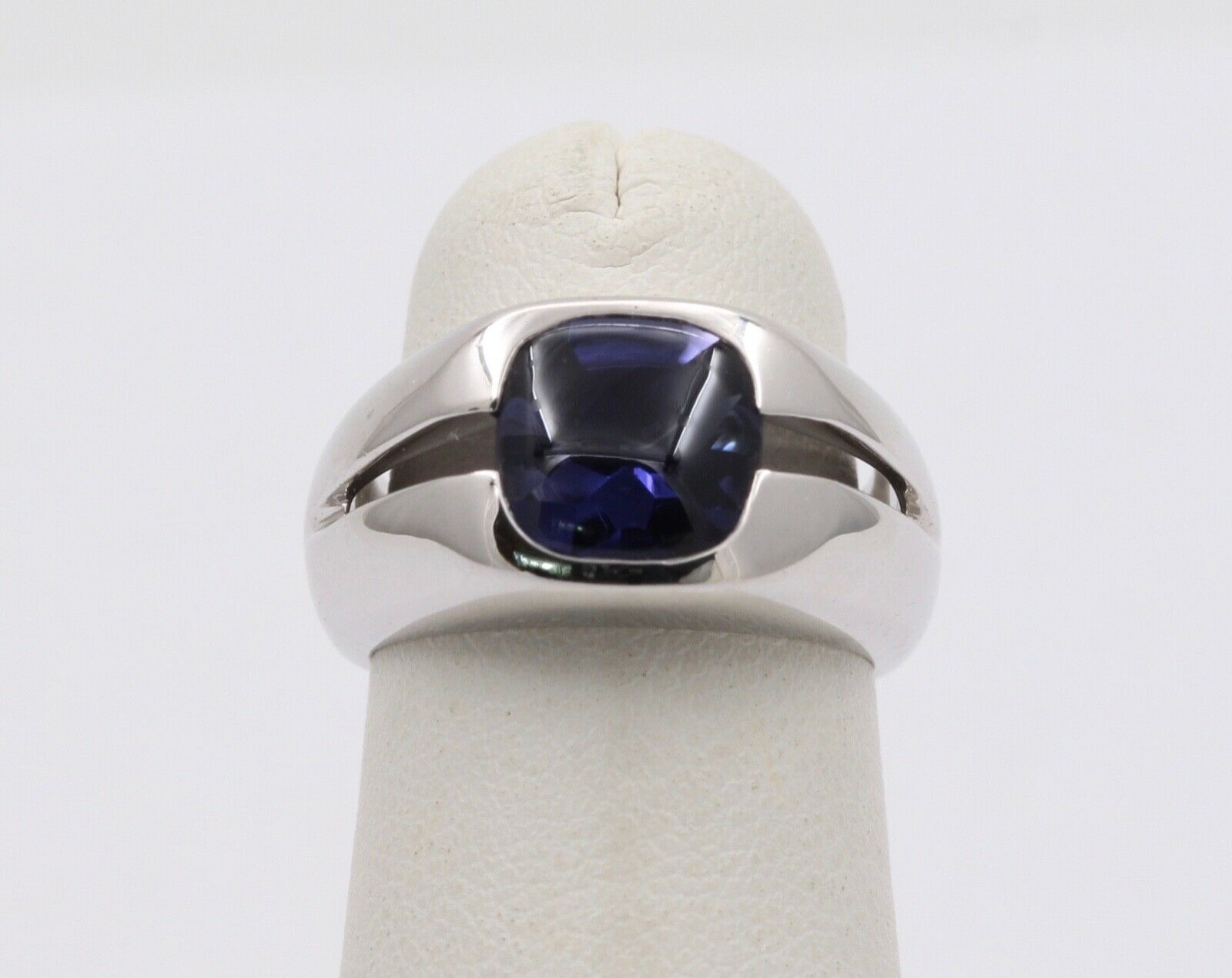Vintage Tiffany & Co Iolite 18K White Gold Solitaire Ring