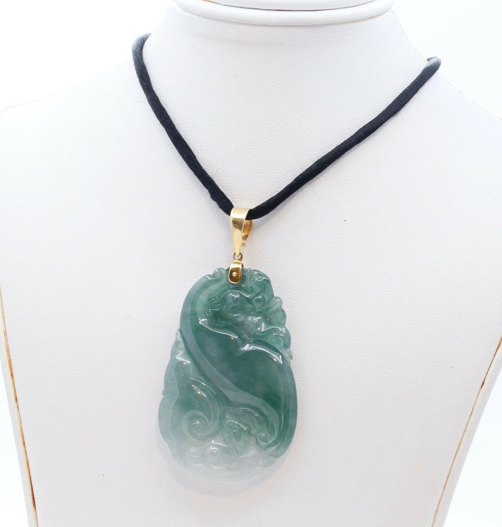 Vintage Jade 14K Yellow Gold Pendant