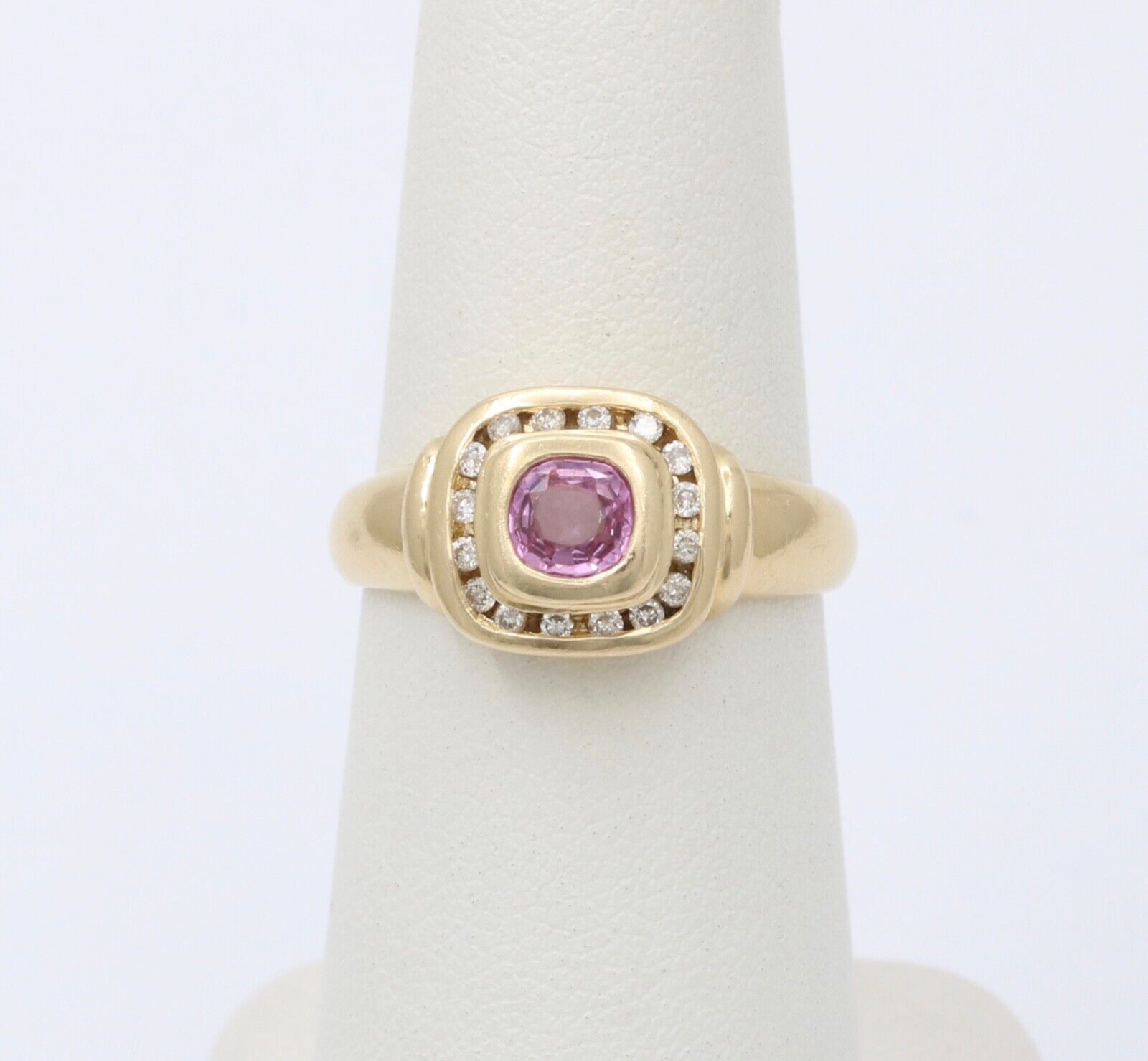 Vintage Pink Sapphire Diamonds 14k Yellow Gold Ring