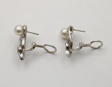 Load image into Gallery viewer, Elegant Vintage 14K Gold Pearl and Diamond Clip Earrings.
