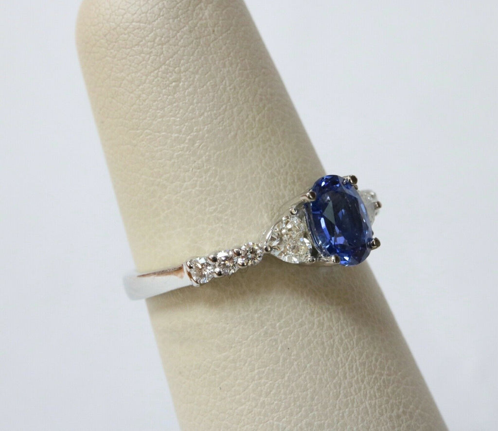 Elegant Ceylon Sapphire Diamonds 18K White Gold Ring