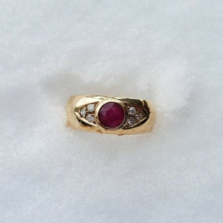 Ruby Diamonds 14K Yellow Gold Vintage Ring