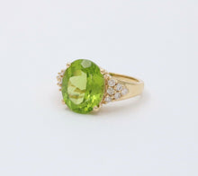 Load image into Gallery viewer, Classic 14K Yellow Gold Peridot Diamond Ring Engagement Ring Band
