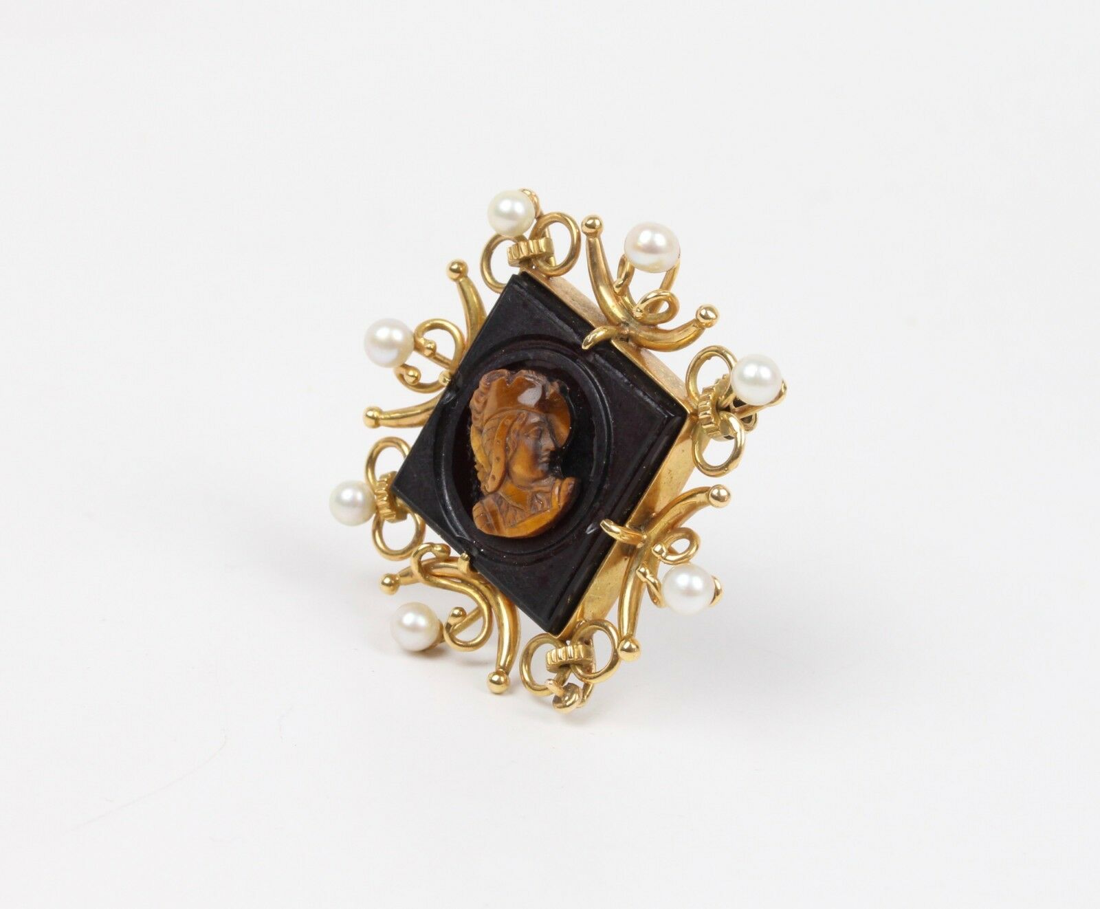 Vintage 18K Yellow Gold Tigers Eye Pearl Carving Brooch