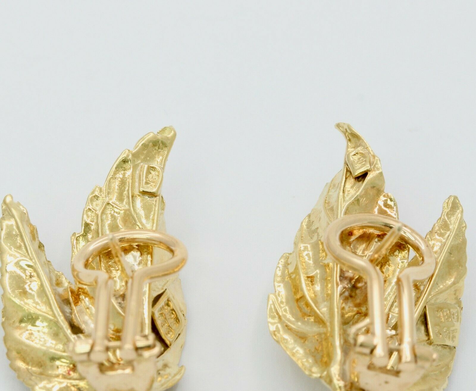 Vintage 18K Yellow Gold Sapphire Leaf Earrings
