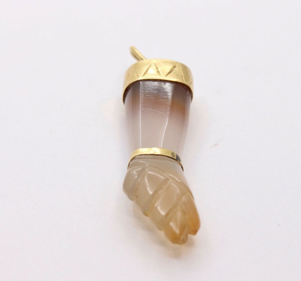 Vintage Agate Figa 18K Yellow Gold Pendant Charm