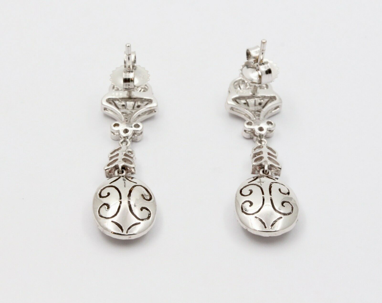 Vintage 18K White Gold Hanging Sapphire Diamond Earrings