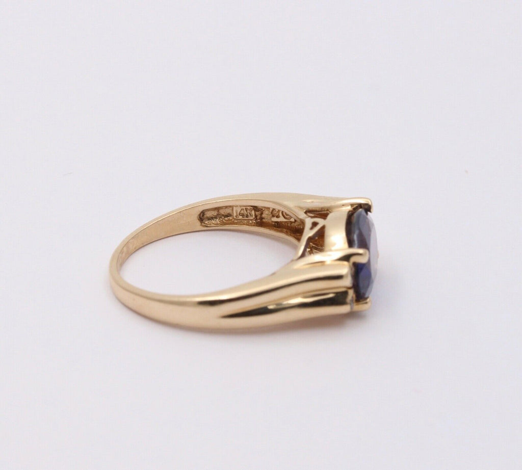 Vintage Iolite Diamonds 14K Yellow Gold Ring