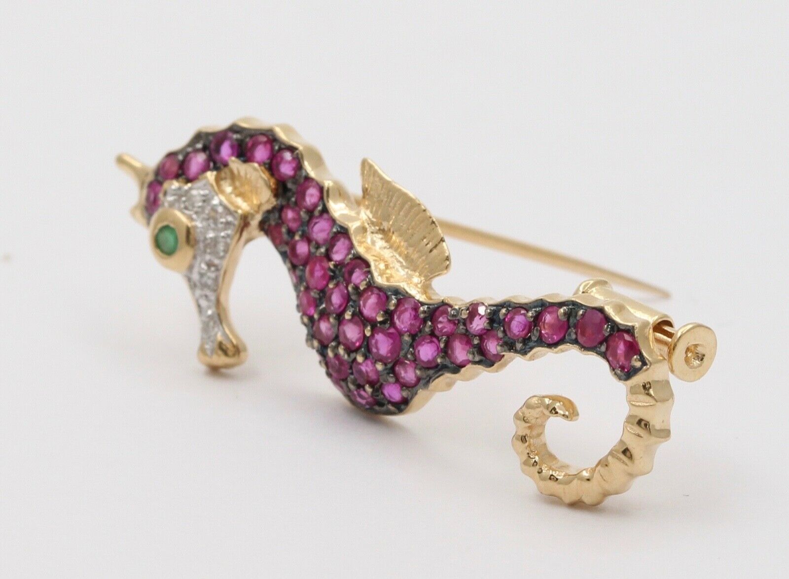 Lovely Vintage Seahorse Rubies Diamonds Emerald 14K Yellow White Gold Brooch Pin
