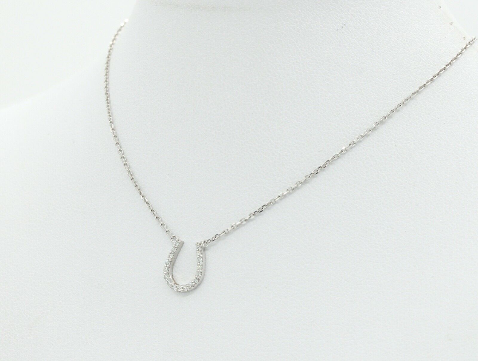 Lucky Horseshoe 18K White Gold Diamonds Necklace Pendant