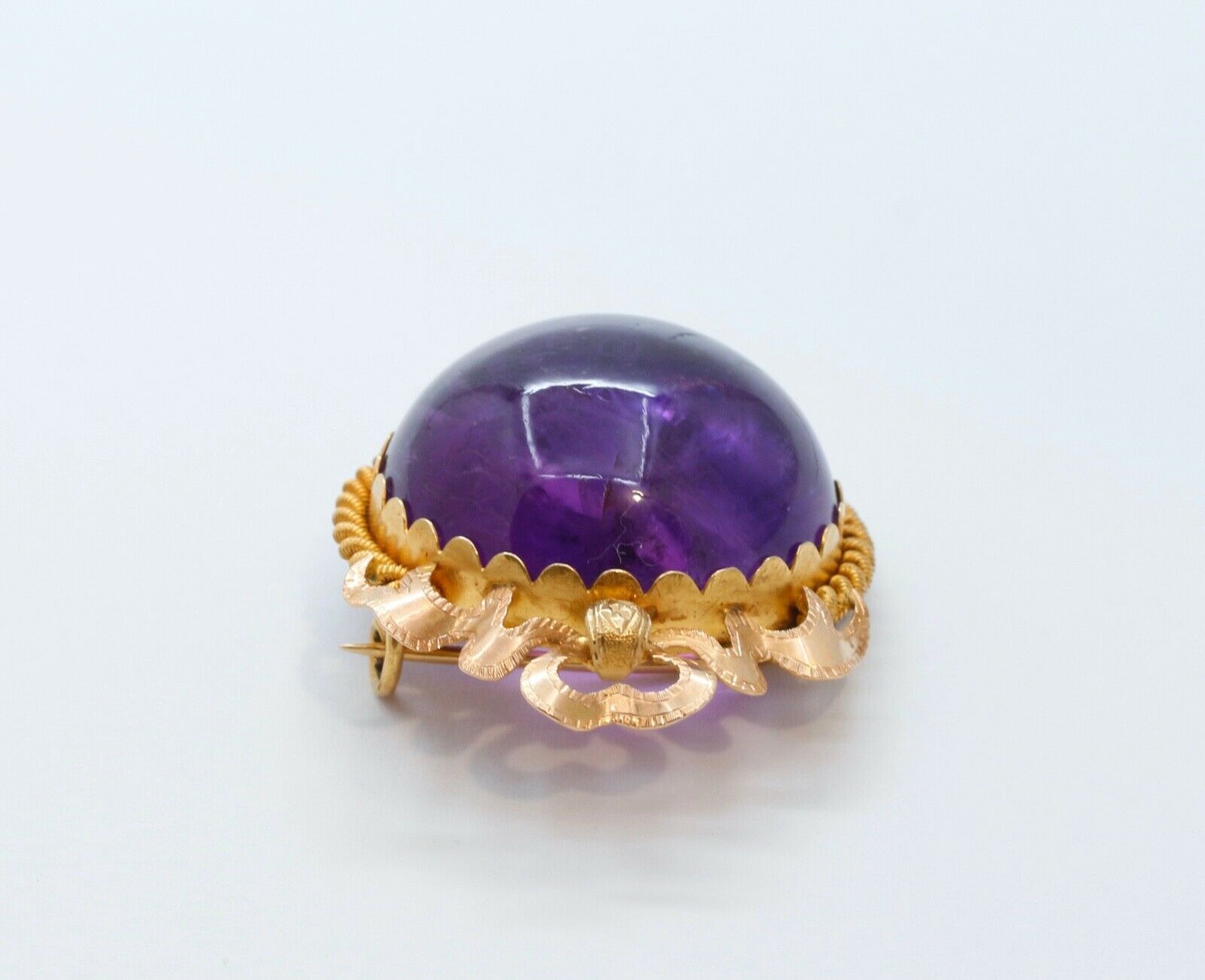 Victorian Purple Obsidian Stone 18K Yellow Gold Brooch Pin