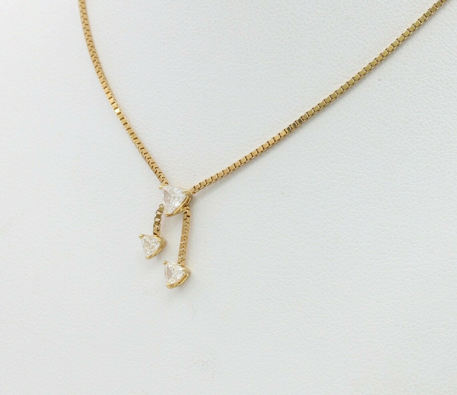 Vintage 18K Yellow Gold Diamond Box Chain Bow Tie Pendant