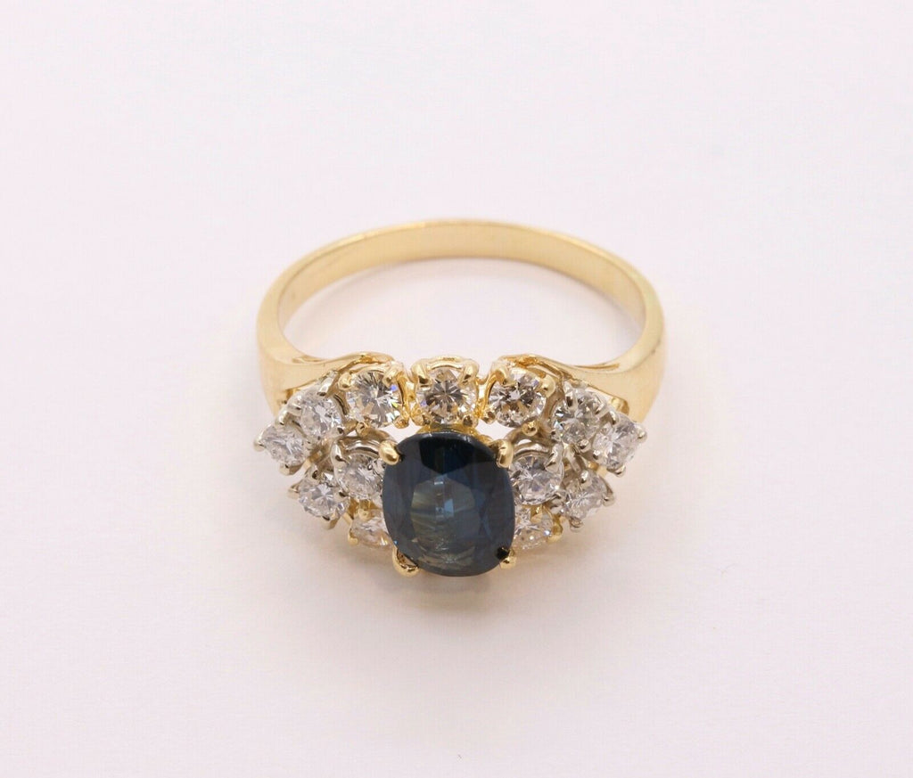 Beautiful Vintage Italian Ladies Blue Sapphire Diamonds 14K Yellow Gold Ring