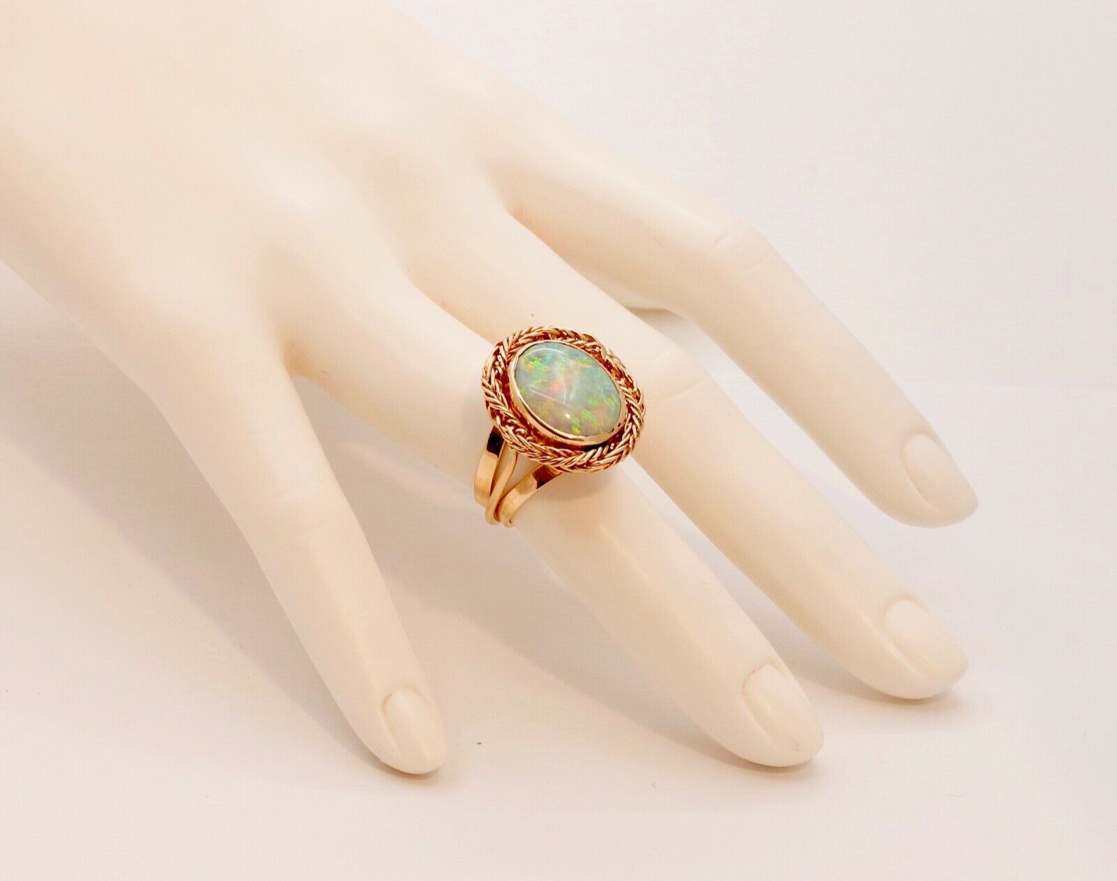 Vintage Natural Opal 14K Yellow Gold Rope Twist Ring